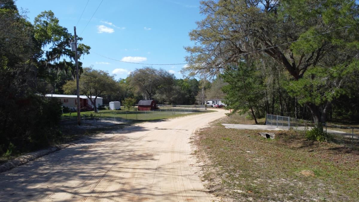  0.82 Acres for Sale in Interlachen, Florida