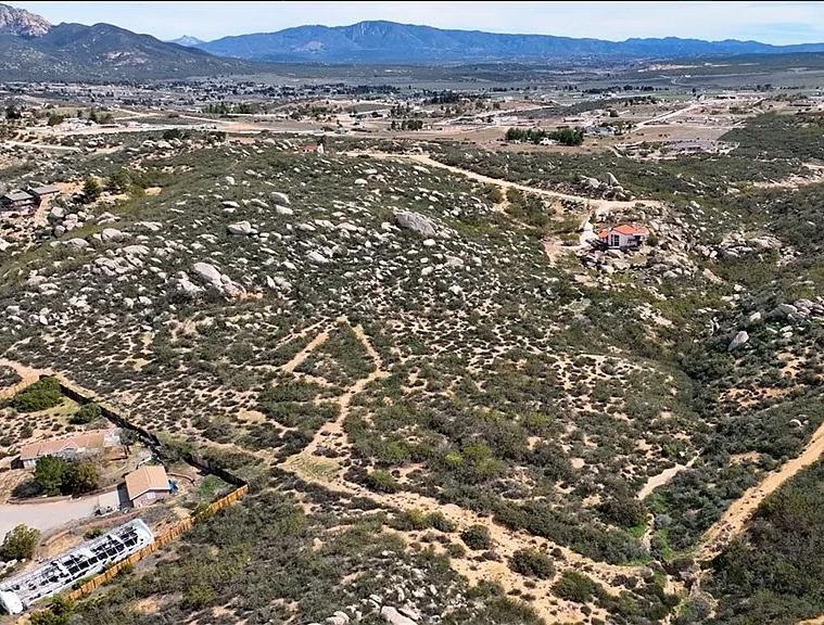  2.98 Acres for Sale in Lake Riverside, California